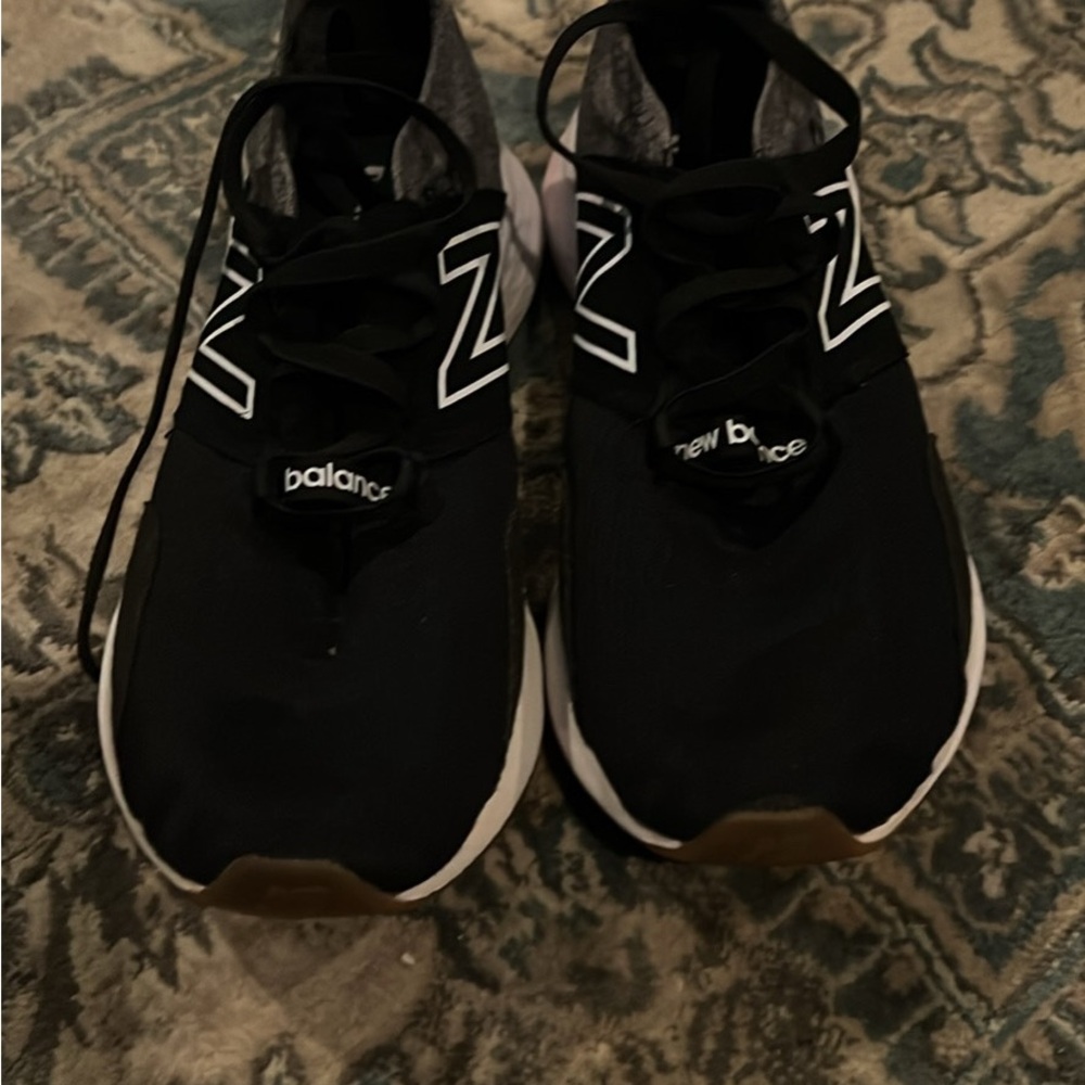 New Balance Black Sneakers with Cushioned Midsole